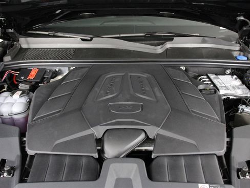 New 2026 Porsche Cayenne image 19