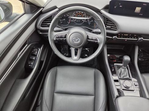 Used 2024 MAZDA MAZDA3 s FWD image 9