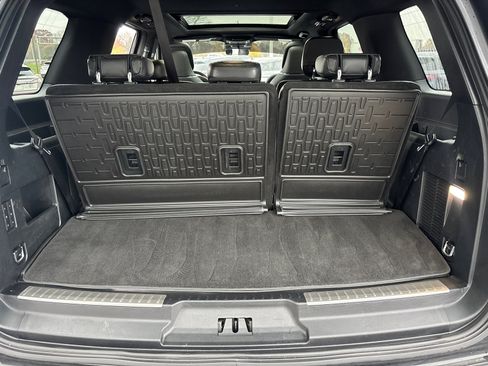 Used 2020 Lincoln Navigator Reserve w/ Equipment Group 208A Reserve image 9