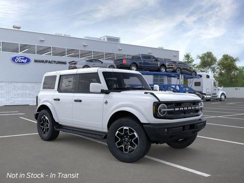 New 2026 Ford Bronco Outer Banks AWD/4WD image 6