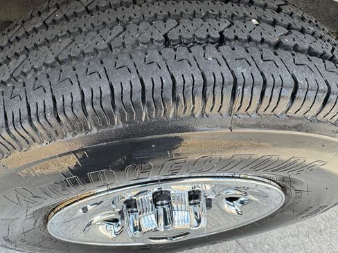 Used 2012 Chevrolet Express 2500 RWD image 13