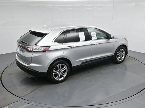 Certified 2018 Ford Edge Titanium image 42