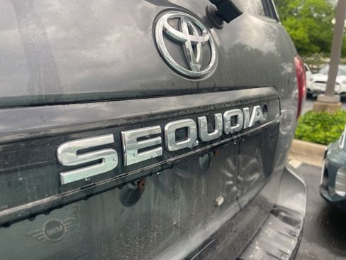 Used 2019 Toyota Sequoia TRD Sport w/ TRD Sport Premium Package AWD/4WD image 11