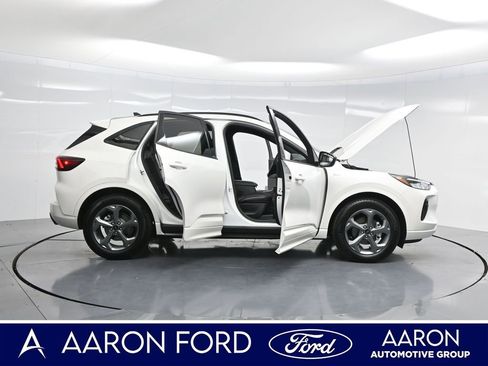 Used 2024 Ford Escape ST-Line w/ Tech Pack #1 image 4