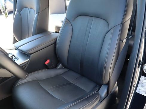 Used 2024 MAZDA CX-90 Plug-In Hybrid w/ Preferred AWD/4WD image 10