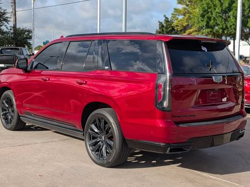 Used 2022 Cadillac Escalade Sport Platinum w/ Heavy-Duty Trailer Package AWD/4WD image 4