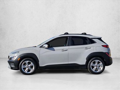 Used 2022 Hyundai Kona SEL image 8
