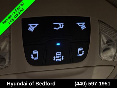 Used 2023 Chrysler Voyager LX FWD image 22