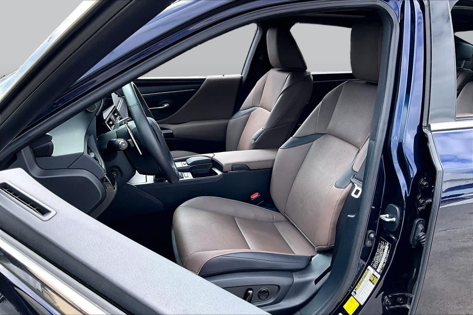 Used 2022 Lexus ES 350 w/ Premium Package FWD image 7