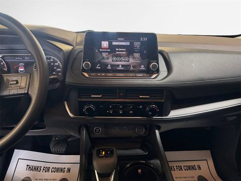 Used 2023 Nissan Rogue S image 22