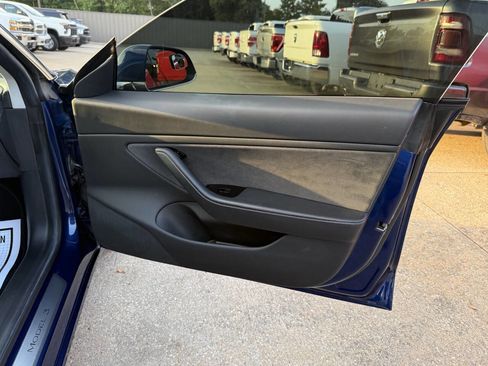 Used 2019 Tesla Model 3 Long Range AWD/4WD image 11