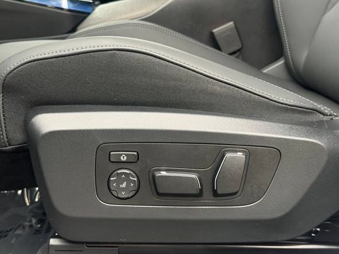 Certified 2026 BMW X3 xDrive30i w/ M Sport Package AWD/4WD image 12