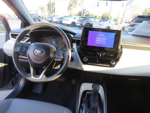 Certified 2025 Toyota Corolla SE w/ Convenience Package image 22