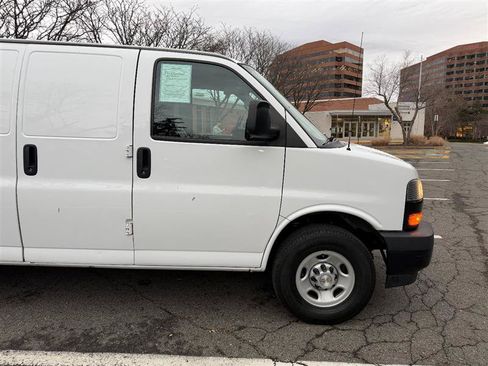 Used 2021 Chevrolet Express 2500 w/ Driver Convenience Package RWD image 6
