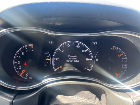 Used 2021 Jeep Grand Cherokee Laredo X image 10