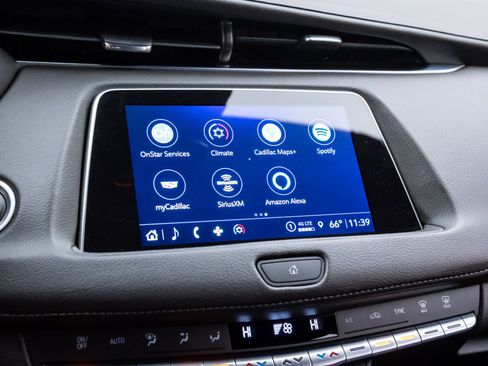 Certified 2023 Cadillac XT4 Premium Luxury image 24