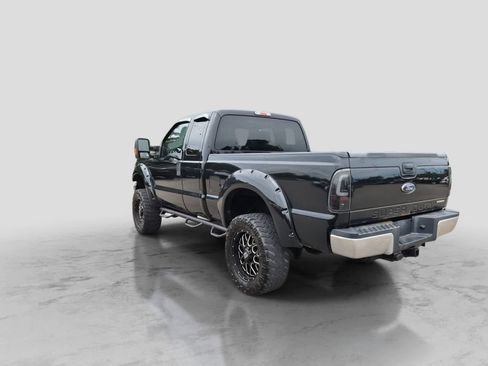 Used 2015 Ford F250 XLT w/ Snow Plow Prep Package AWD/4WD image 6