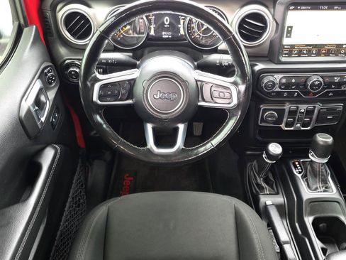 Used 2020 Jeep Gladiator Overland AWD/4WD image 10