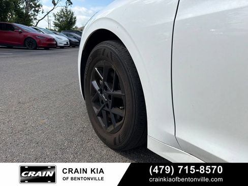 Used 2025 Kia K5 LXS FWD image 8