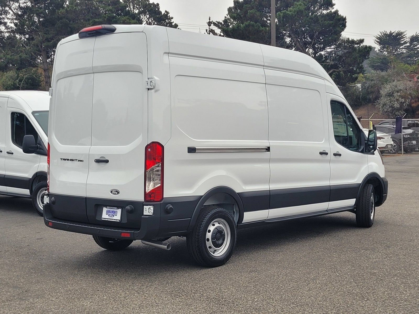 New 2026 Ford Transit 250 148 High Roof RWD image 4