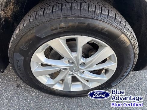 Used 2020 Hyundai Tucson SE w/ Cargo Package image 13