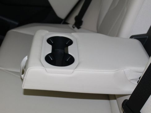 Used 2025 BMW X3 xDrive30i w/ Premium Package image 27