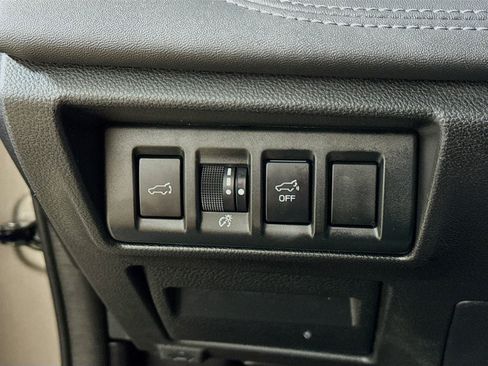 Used 2023 Subaru Outback Limited AWD/4WD image 15