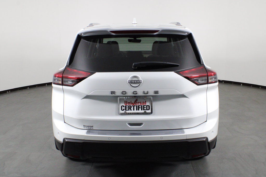 Certified 2025 Nissan Rogue SV w/ SV Premium Package FWD image 11