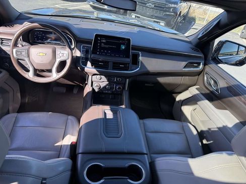 Used 2022 Chevrolet Tahoe LT w/ LT Signature Plus Package image 27