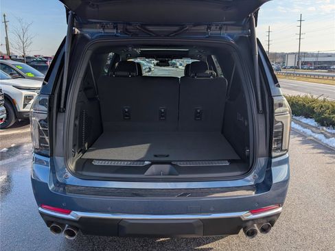 New 2026 Chevrolet Suburban Premier w/ Sun And Tow Package image 10