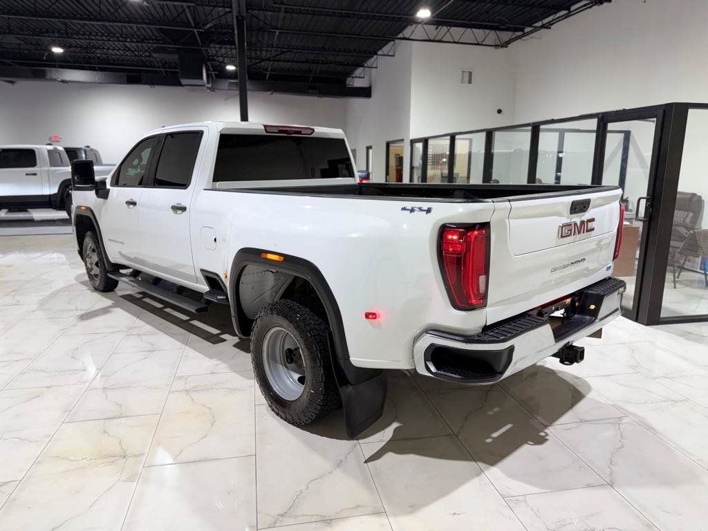 Used 2023 GMC Sierra 3500 Pro w/ Gooseneck/5TH Wheel Package AWD/4WD image 10