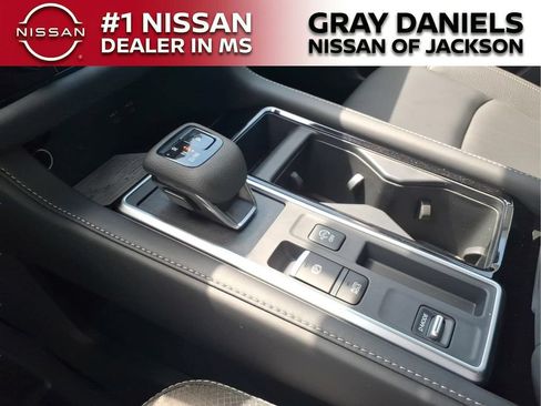 New 2026 Nissan Pathfinder SL FWD image 19