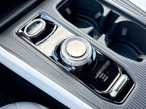 New 2026 Jeep Cherokee Limited AWD/4WD image 13