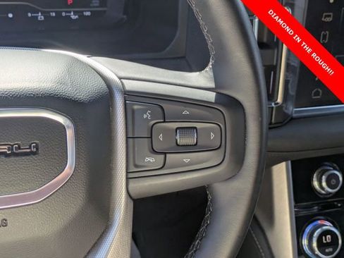 Used 2024 GMC Yukon Denali image 19