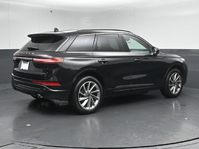 Certified 2025 Lincoln Corsair Grand Touring AWD/4WD image 7