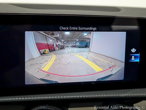 Used 2022 Mercedes-Benz CLA 250 4MATIC w/ Premium Package image 23