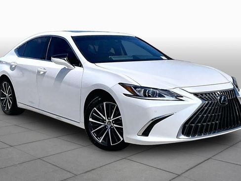 Used 2023 Lexus ES 350 w/ Premium Package FWD image 3