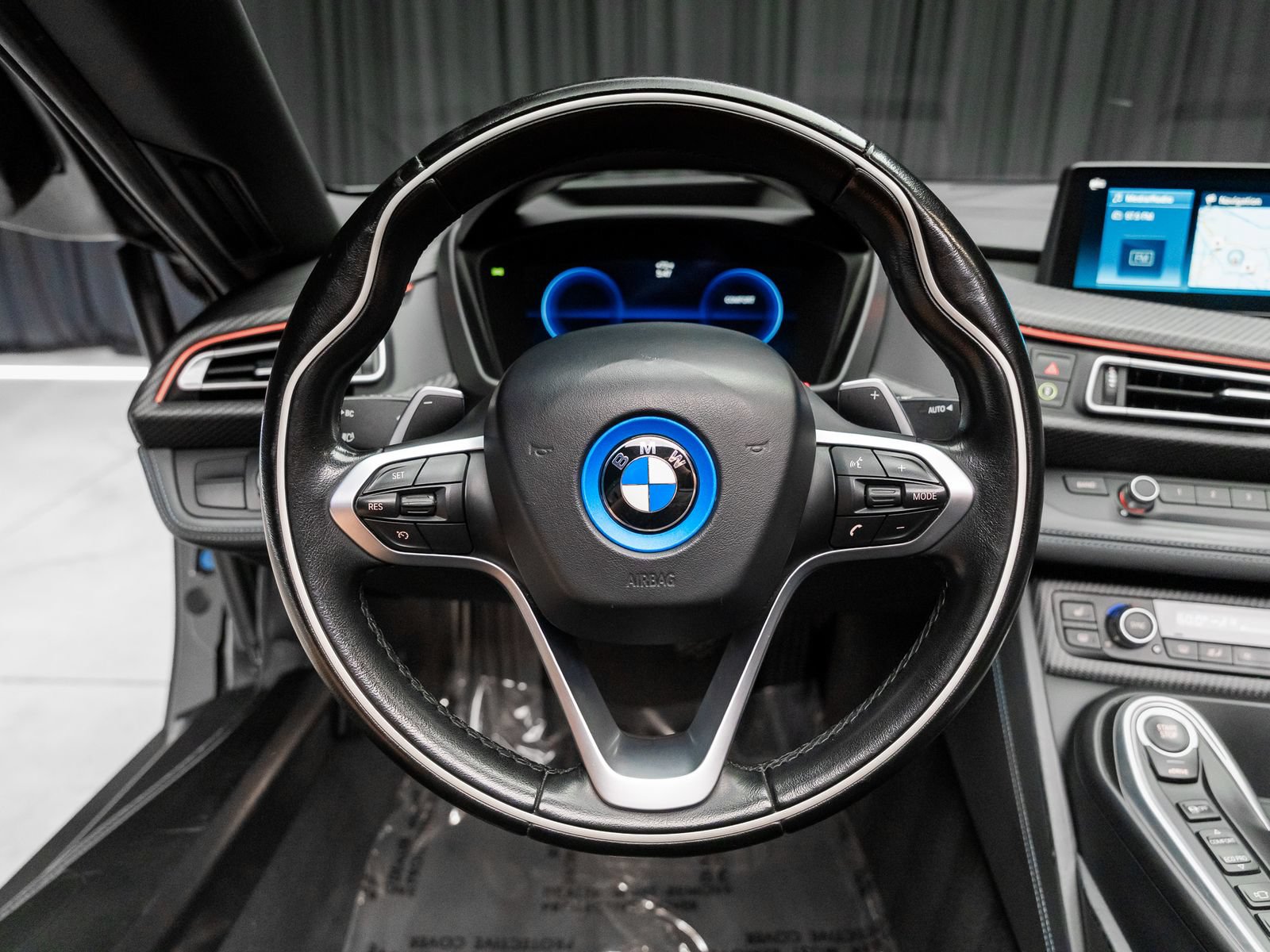 Used 2019 BMW i8 Roadster AWD/4WD image 40