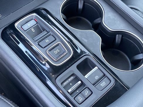 Used 2025 Honda Pilot EX-L image 39