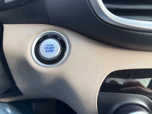 Used 2019 Hyundai Tucson Ultimate w/ Cargo Package image 34