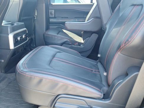 Used 2023 Ford Expedition Limited AWD/4WD image 17