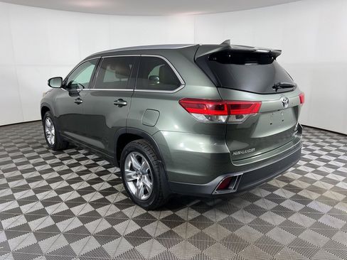 Used 2018 Toyota Highlander Limited image 7