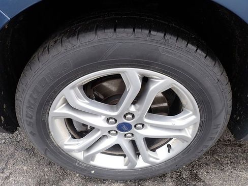 Used 2018 Ford Edge Titanium image 12