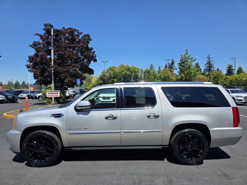 Used 2012 Cadillac Escalade ESV Platinum image 2