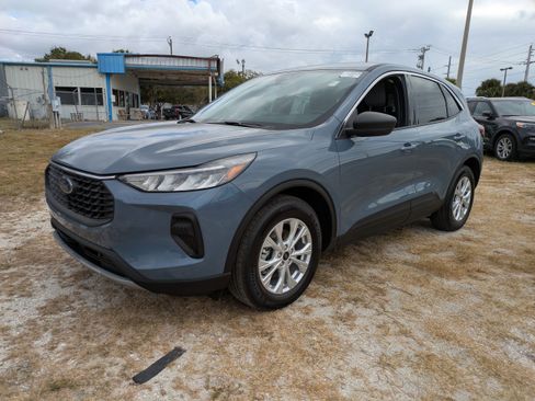 Used 2024 Ford Escape Active FWD image 8