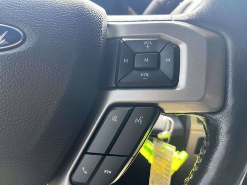 Used 2022 Ford F250 Lariat w/ Lariat Value Package AWD/4WD image 25