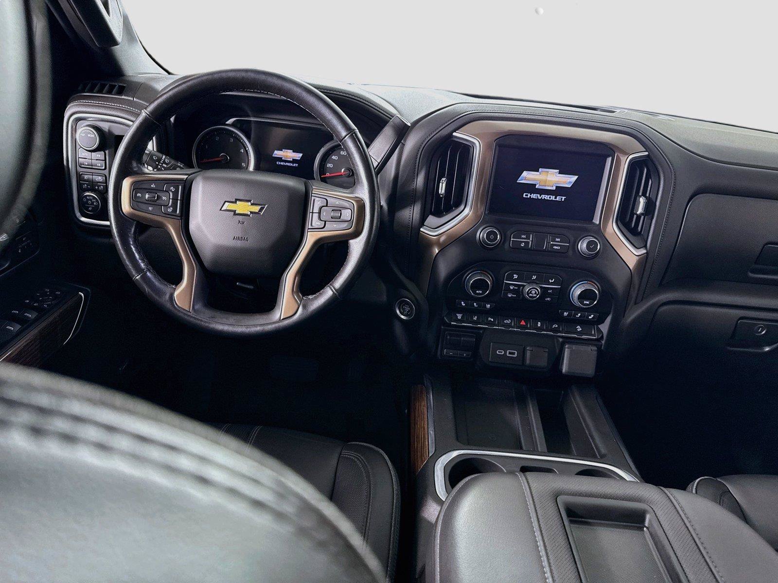 Used 2022 Chevrolet Silverado 3500 High Country w/ Safety Package II AWD/4WD image 2