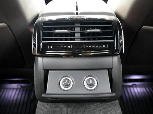 Used 2021 Audi A8 L 3.0T image 39