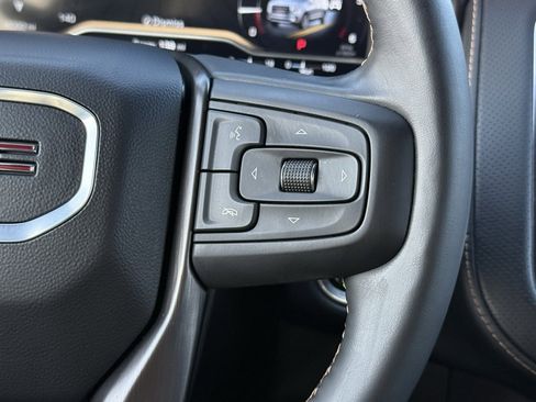 Used 2023 GMC Yukon AT4 image 23