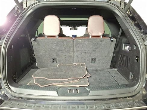 Used 2021 Ford Explorer Platinum w/ Equipment Group 601A image 31